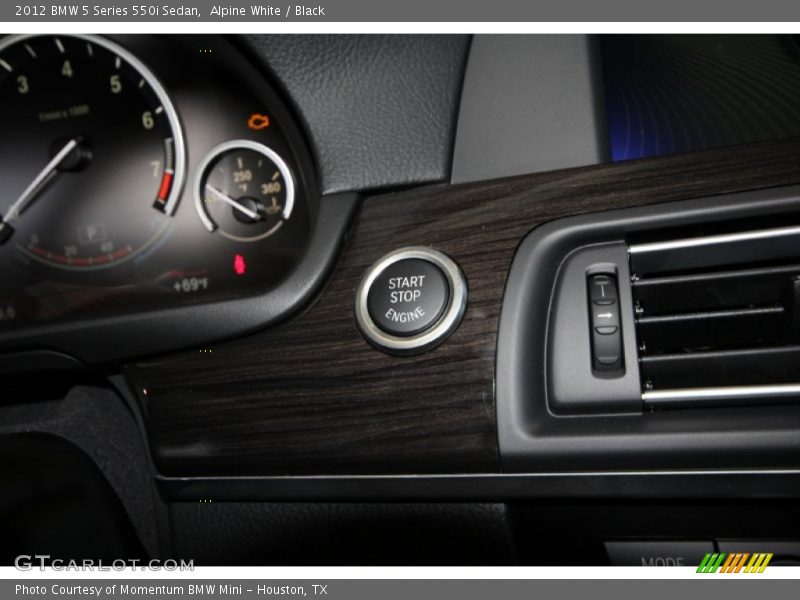 Alpine White / Black 2012 BMW 5 Series 550i Sedan