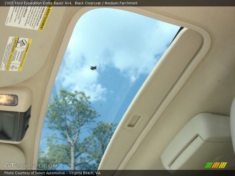 Black Clearcoat / Medium Parchment 2005 Ford Expedition Eddie Bauer 4x4