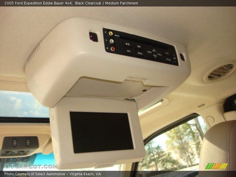 Black Clearcoat / Medium Parchment 2005 Ford Expedition Eddie Bauer 4x4