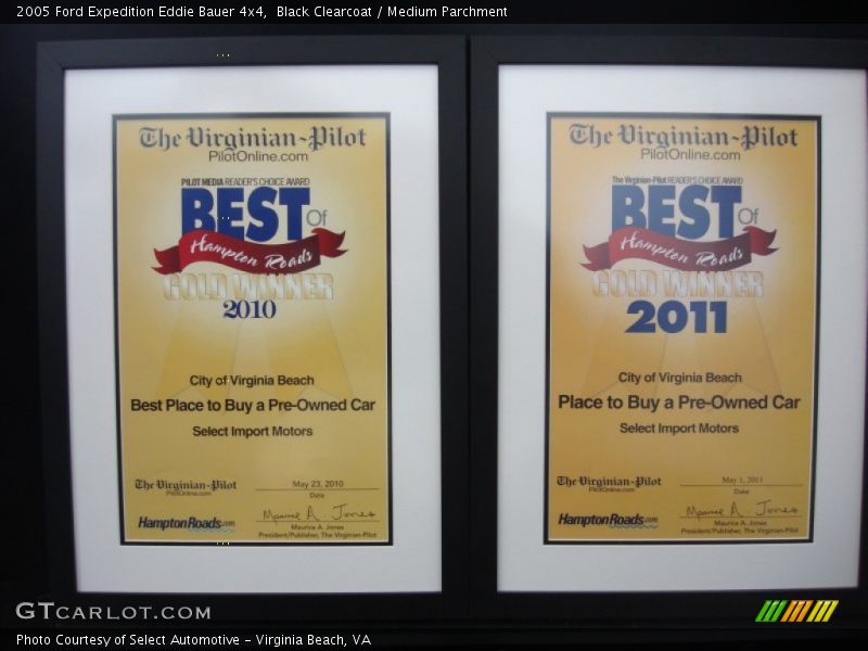 Black Clearcoat / Medium Parchment 2005 Ford Expedition Eddie Bauer 4x4