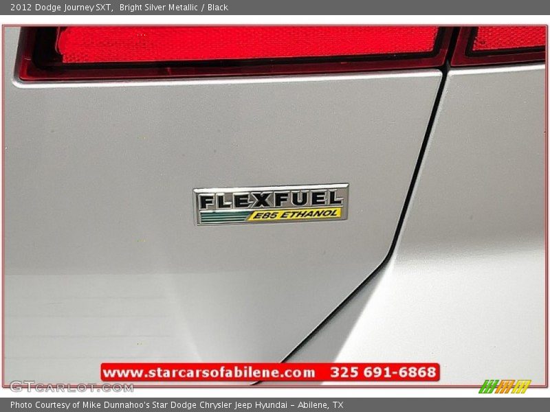 Bright Silver Metallic / Black 2012 Dodge Journey SXT