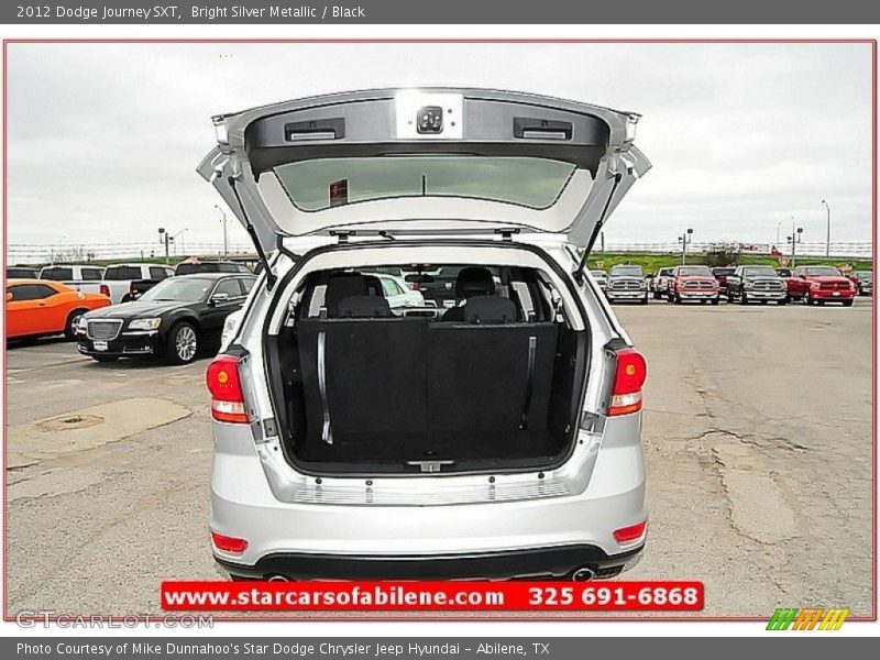 Bright Silver Metallic / Black 2012 Dodge Journey SXT