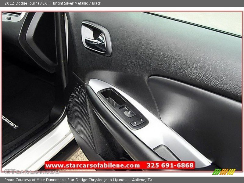 Bright Silver Metallic / Black 2012 Dodge Journey SXT