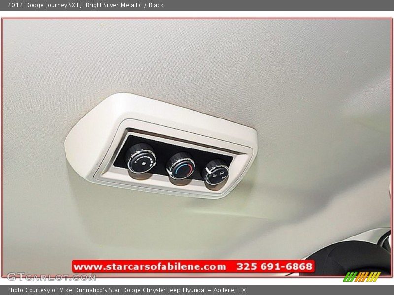 Bright Silver Metallic / Black 2012 Dodge Journey SXT