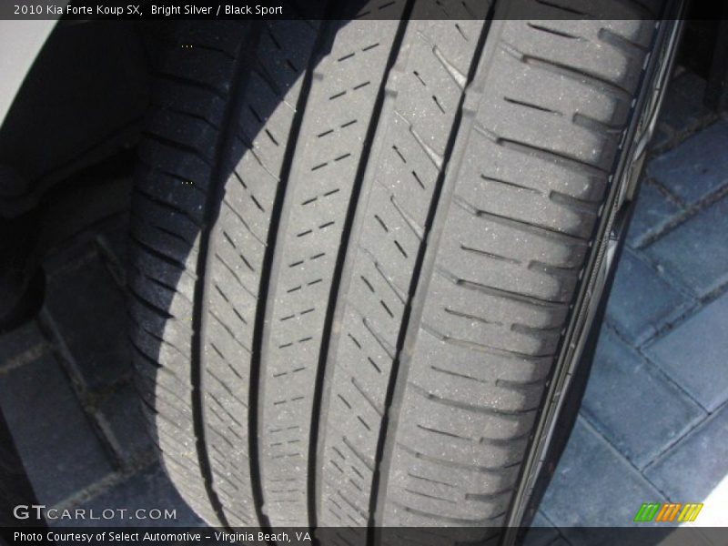 Bright Silver / Black Sport 2010 Kia Forte Koup SX