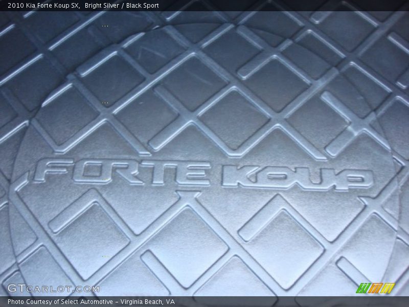 Bright Silver / Black Sport 2010 Kia Forte Koup SX