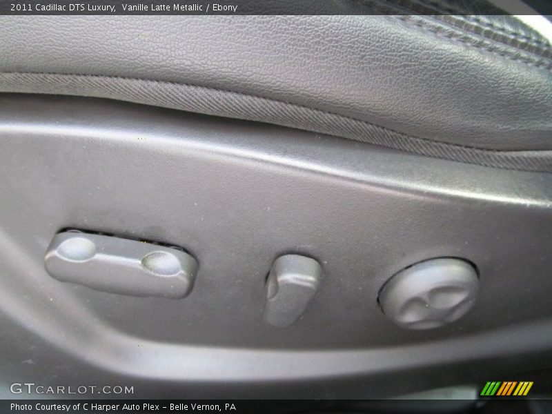 Vanille Latte Metallic / Ebony 2011 Cadillac DTS Luxury
