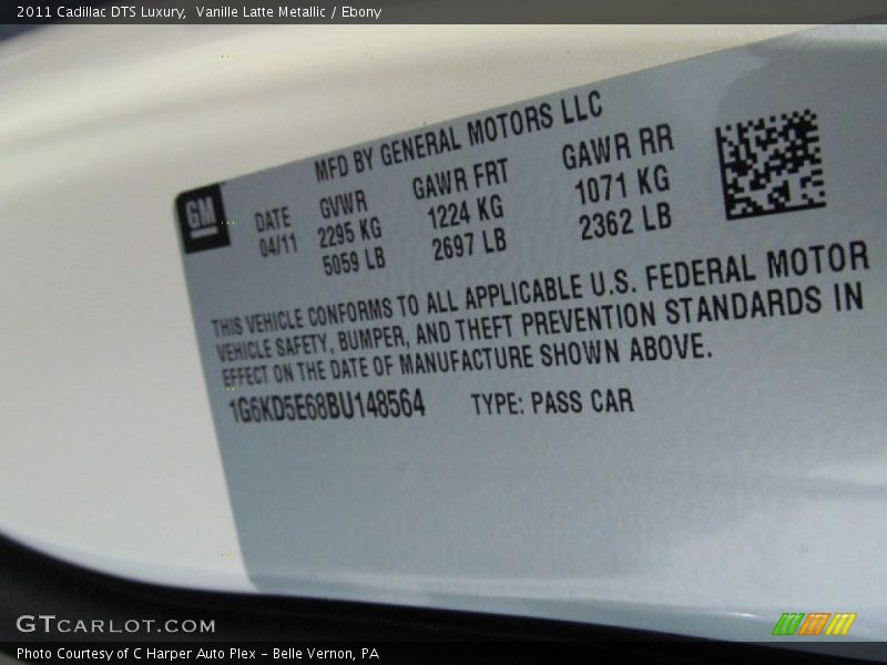 Vanille Latte Metallic / Ebony 2011 Cadillac DTS Luxury