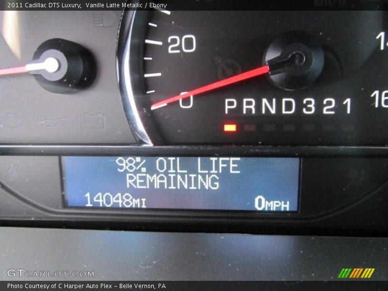 Vanille Latte Metallic / Ebony 2011 Cadillac DTS Luxury