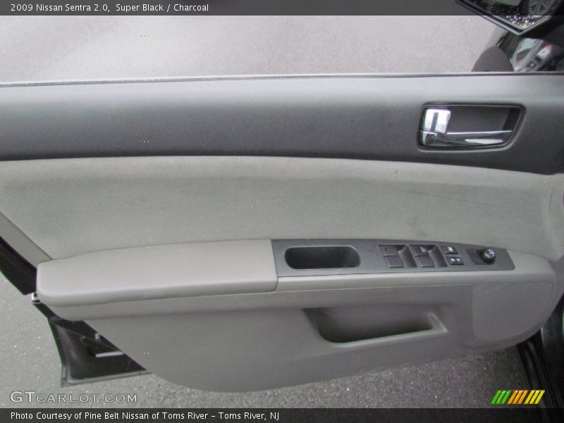 Super Black / Charcoal 2009 Nissan Sentra 2.0