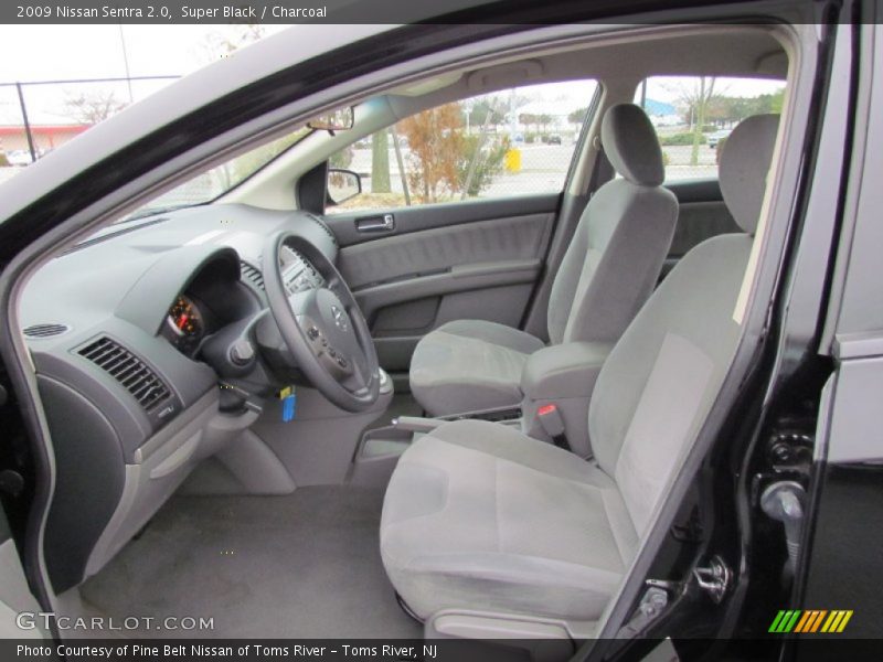  2009 Sentra 2.0 Charcoal Interior