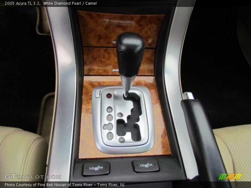 White Diamond Pearl / Camel 2005 Acura TL 3.2