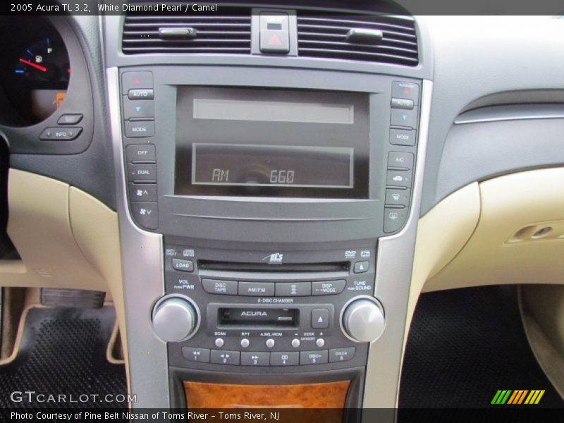 White Diamond Pearl / Camel 2005 Acura TL 3.2