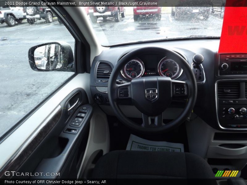 Bright Silver Metallic / Black/Light Graystone 2011 Dodge Grand Caravan Mainstreet