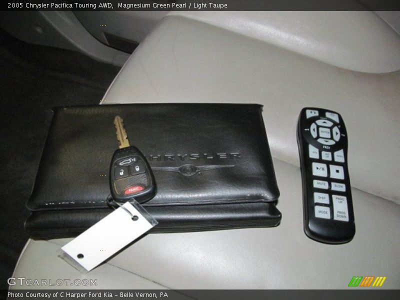 Magnesium Green Pearl / Light Taupe 2005 Chrysler Pacifica Touring AWD