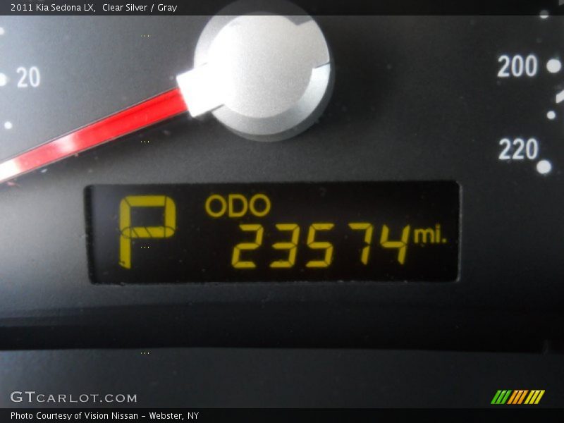 Clear Silver / Gray 2011 Kia Sedona LX
