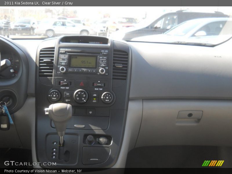 Clear Silver / Gray 2011 Kia Sedona LX