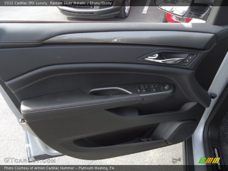 Radiant Silver Metallic / Ebony/Ebony 2012 Cadillac SRX Luxury