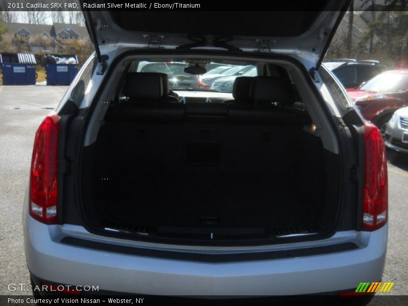 Radiant Silver Metallic / Ebony/Titanium 2011 Cadillac SRX FWD