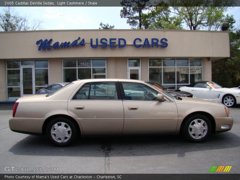 Light Cashmere / Shale 2005 Cadillac DeVille Sedan