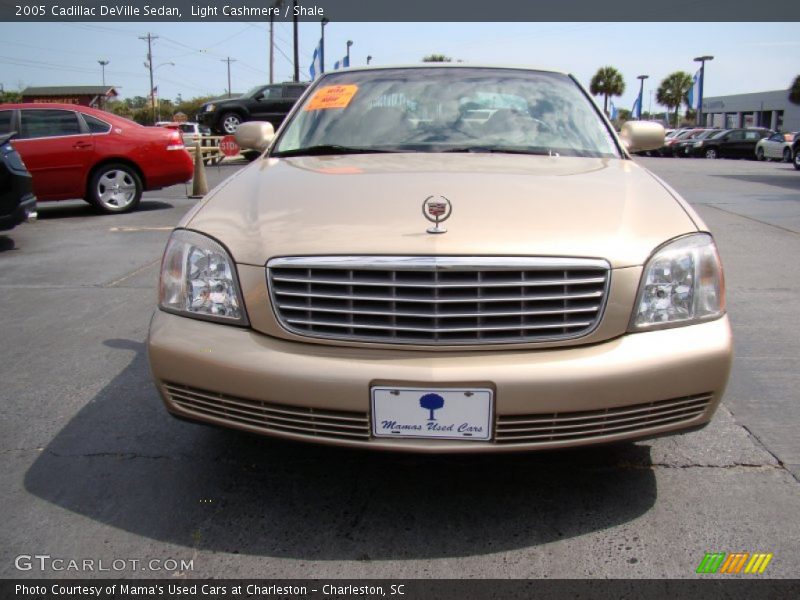 Light Cashmere / Shale 2005 Cadillac DeVille Sedan