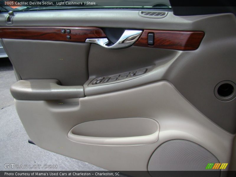 Light Cashmere / Shale 2005 Cadillac DeVille Sedan