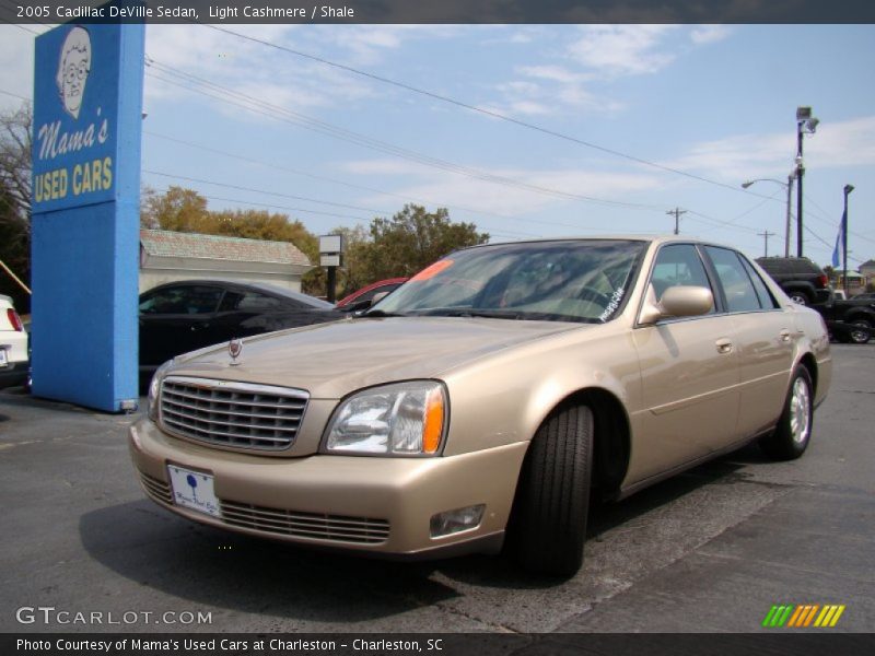 Light Cashmere / Shale 2005 Cadillac DeVille Sedan