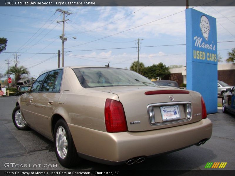 Light Cashmere / Shale 2005 Cadillac DeVille Sedan