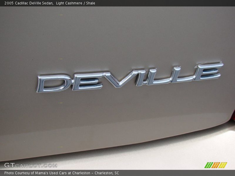  2005 DeVille Sedan Logo