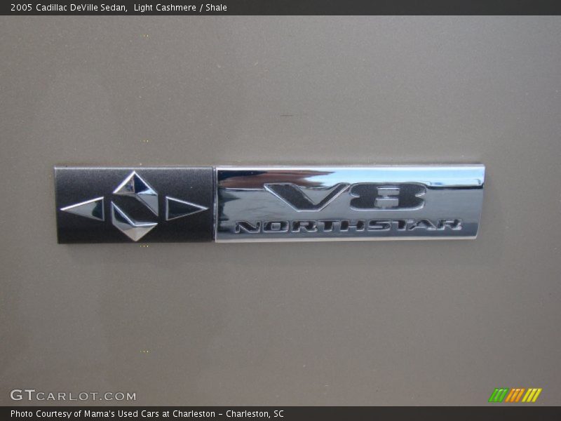  2005 DeVille Sedan Logo