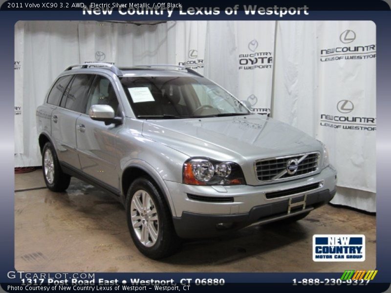 Electric Silver Metallic / Off Black 2011 Volvo XC90 3.2 AWD