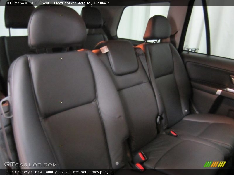 Electric Silver Metallic / Off Black 2011 Volvo XC90 3.2 AWD