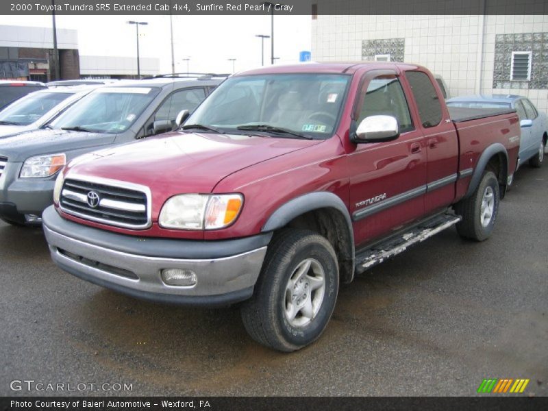 Sunfire Red Pearl / Gray 2000 Toyota Tundra SR5 Extended Cab 4x4