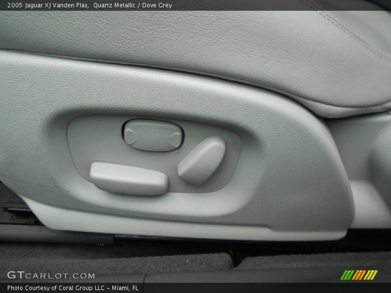 Quartz Metallic / Dove Grey 2005 Jaguar XJ Vanden Plas
