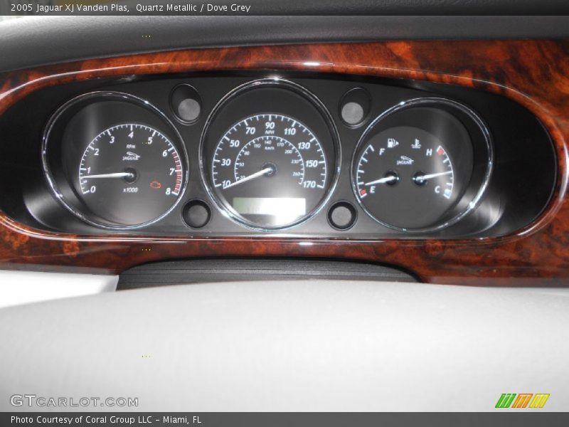 Quartz Metallic / Dove Grey 2005 Jaguar XJ Vanden Plas