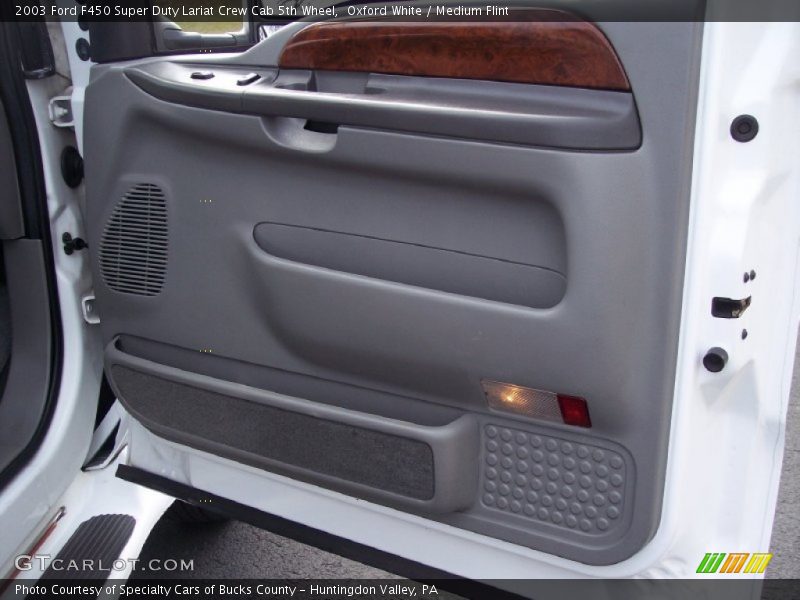 Door Panel of 2003 F450 Super Duty Lariat Crew Cab 5th Wheel