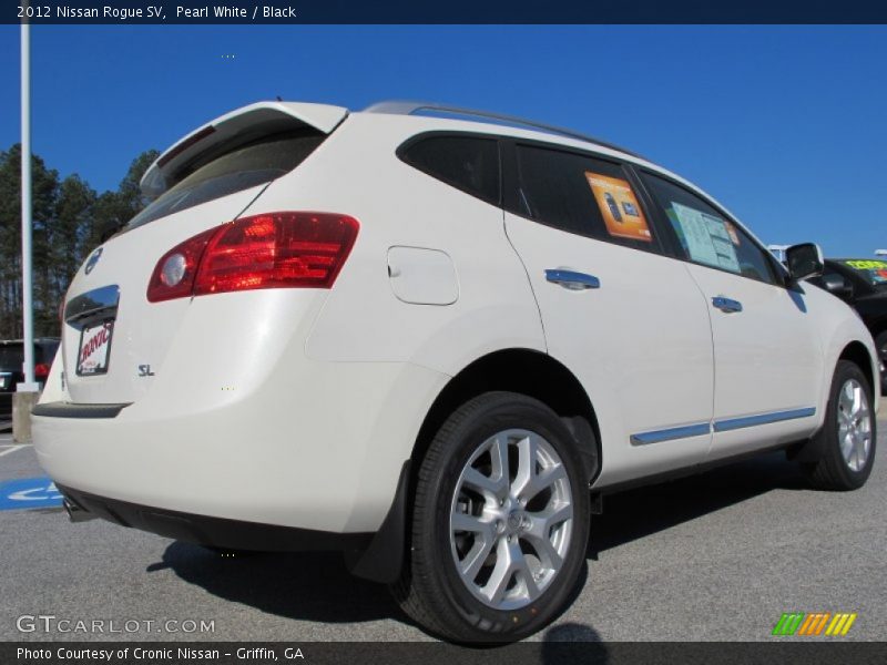 Pearl White / Black 2012 Nissan Rogue SV