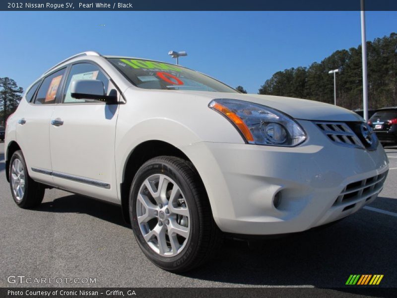 Pearl White / Black 2012 Nissan Rogue SV
