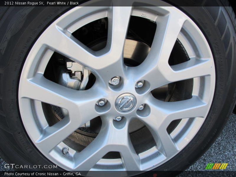 Pearl White / Black 2012 Nissan Rogue SV