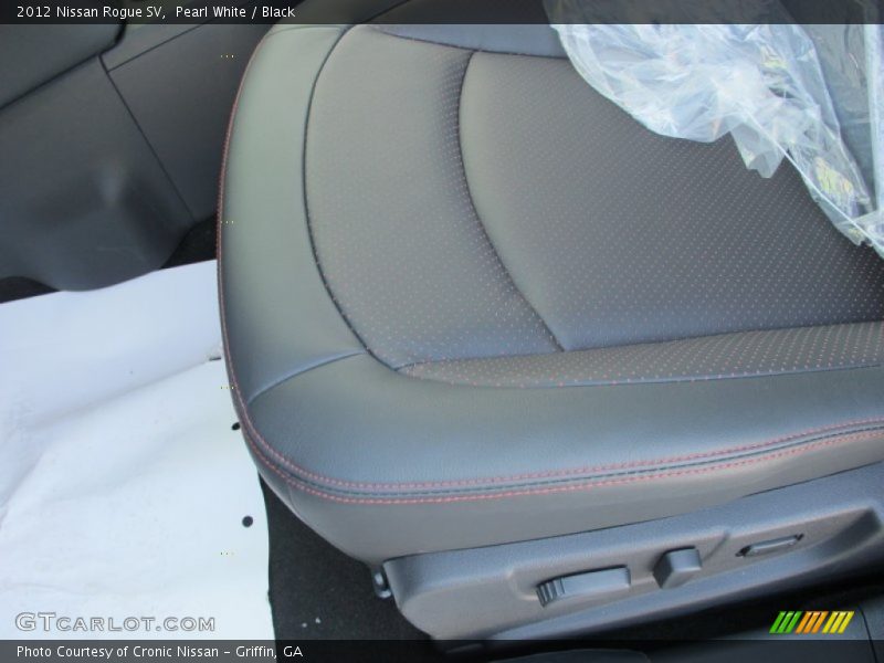 Pearl White / Black 2012 Nissan Rogue SV