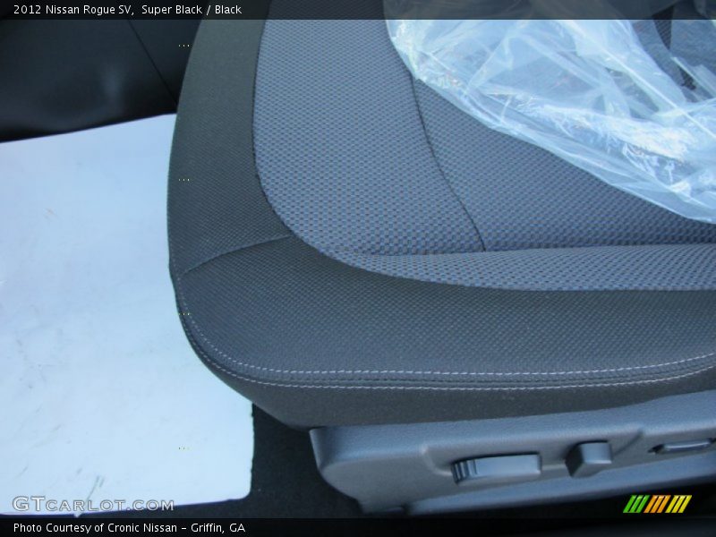 Super Black / Black 2012 Nissan Rogue SV
