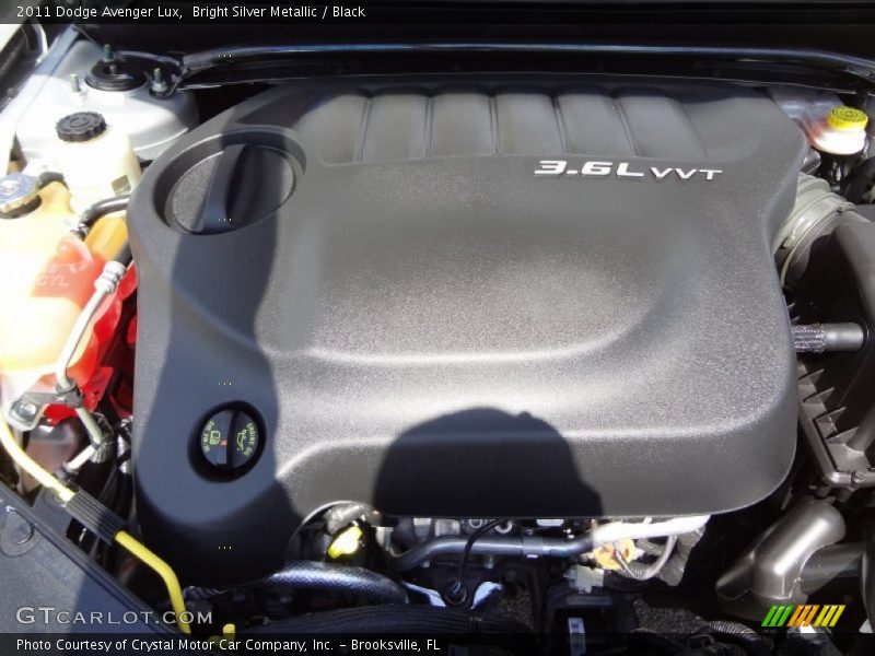 Bright Silver Metallic / Black 2011 Dodge Avenger Lux