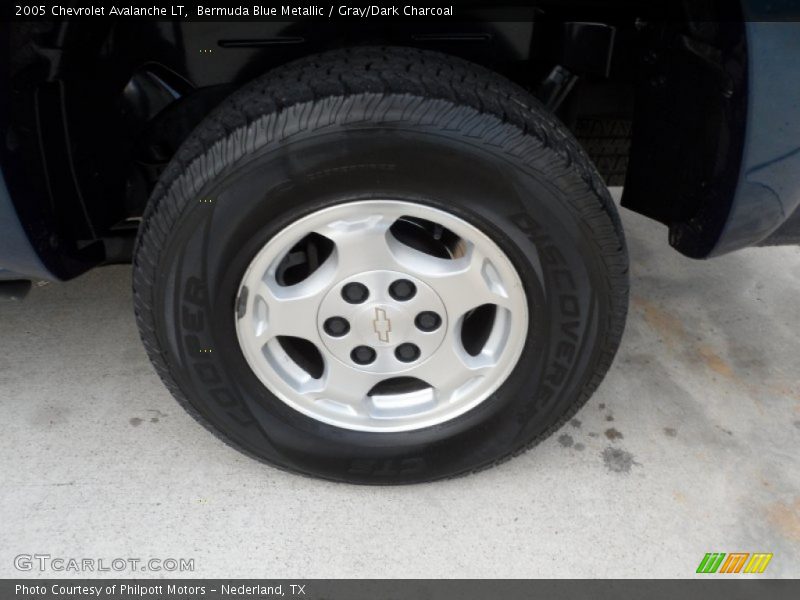Bermuda Blue Metallic / Gray/Dark Charcoal 2005 Chevrolet Avalanche LT
