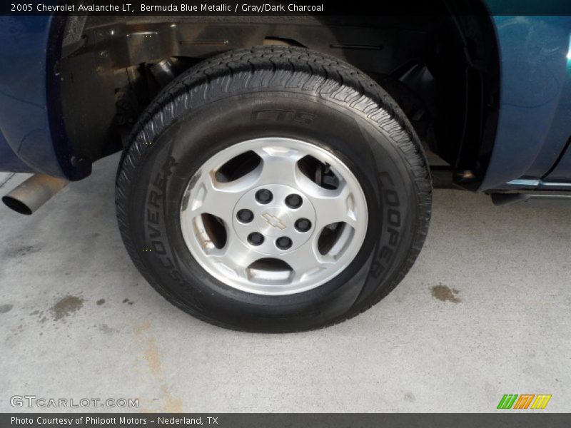 Bermuda Blue Metallic / Gray/Dark Charcoal 2005 Chevrolet Avalanche LT