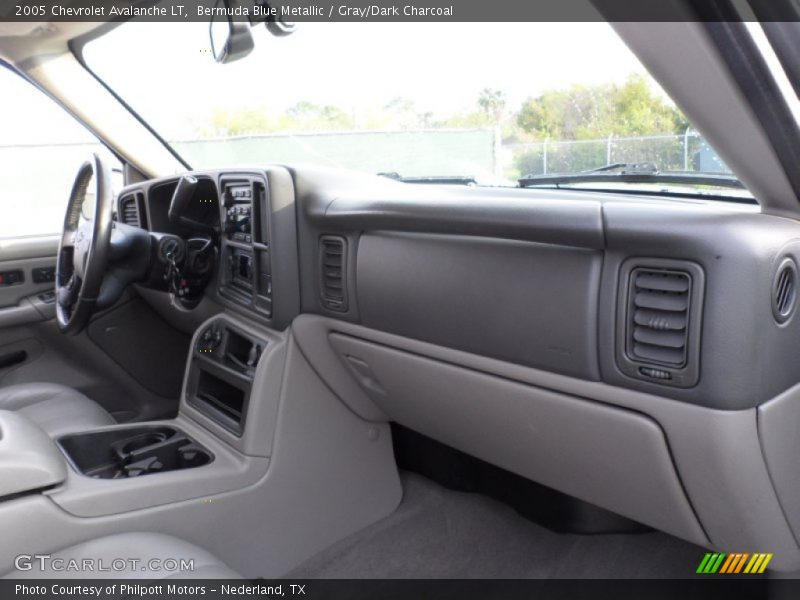 Bermuda Blue Metallic / Gray/Dark Charcoal 2005 Chevrolet Avalanche LT