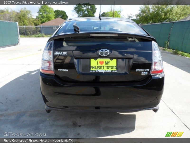 Black / Ivory/Brown 2005 Toyota Prius Hybrid