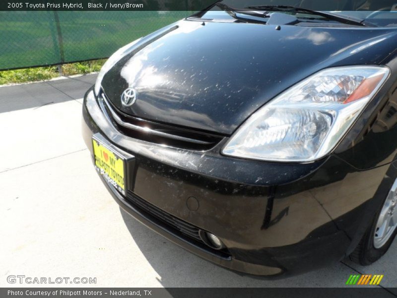 Black / Ivory/Brown 2005 Toyota Prius Hybrid