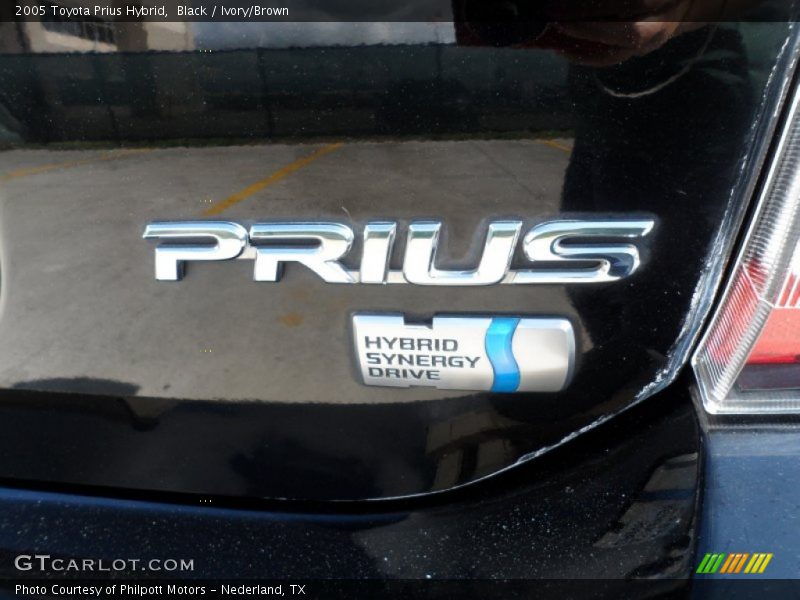 Black / Ivory/Brown 2005 Toyota Prius Hybrid