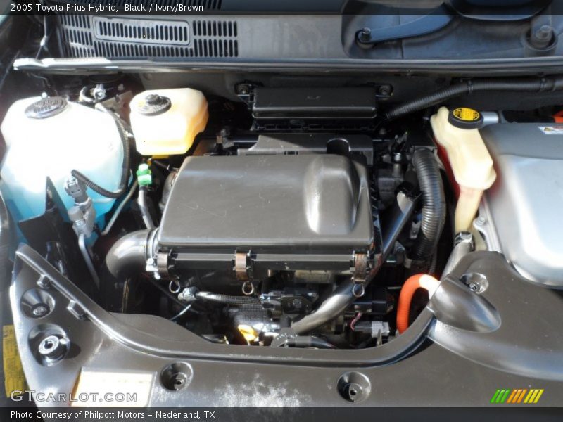 Black / Ivory/Brown 2005 Toyota Prius Hybrid