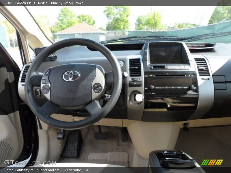 Black / Ivory/Brown 2005 Toyota Prius Hybrid